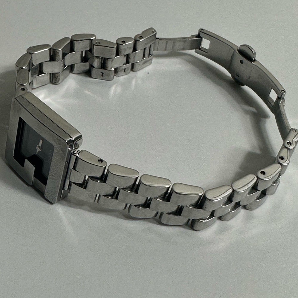 Gucci Watch - Picture 6 of 8